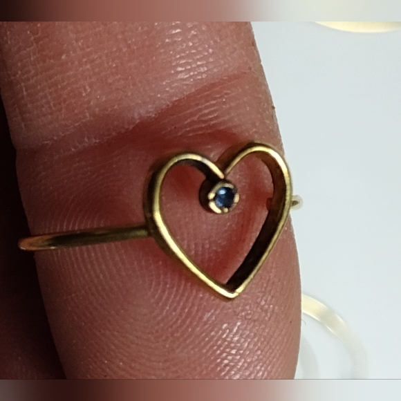 Heart ring with light blue stone - Picture 2 of 5